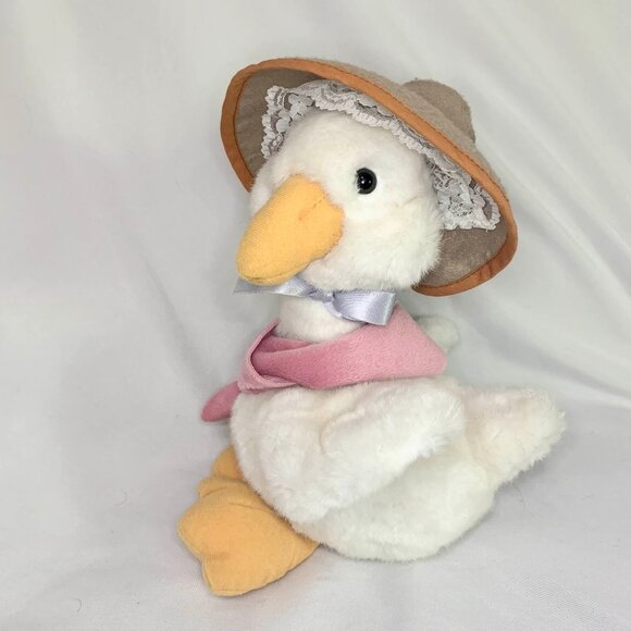 Vintage 1988 Applause Mother Goose Plush 12” Rattle #15325 – Bonnet & Shawl - Picture 3 of 15